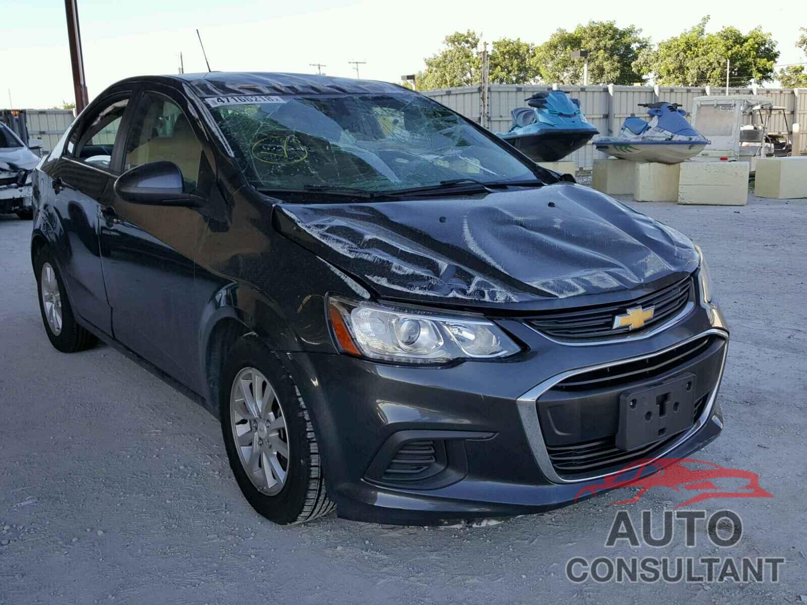 CHEVROLET SONIC 2017 - 1G1JD5SH9H4108221