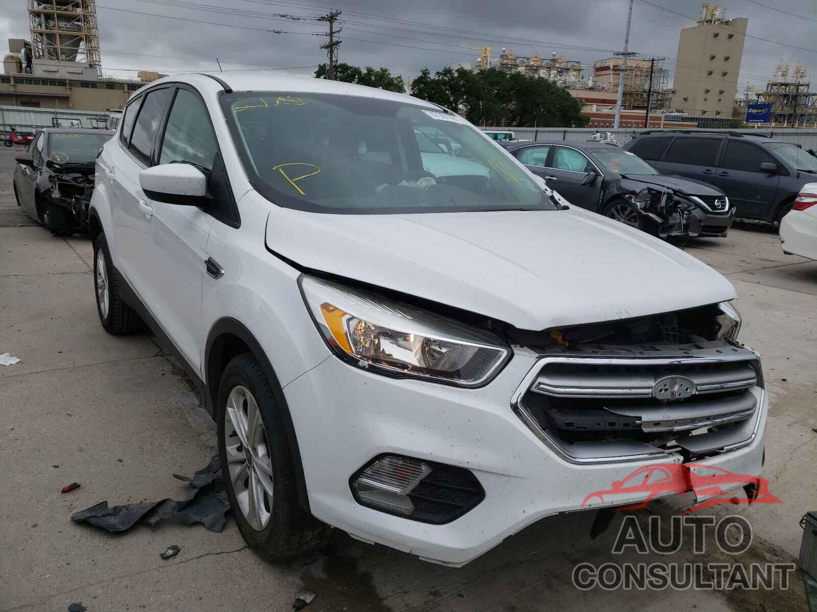 FORD ESCAPE 2017 - 1FMCU0G93HUA69738