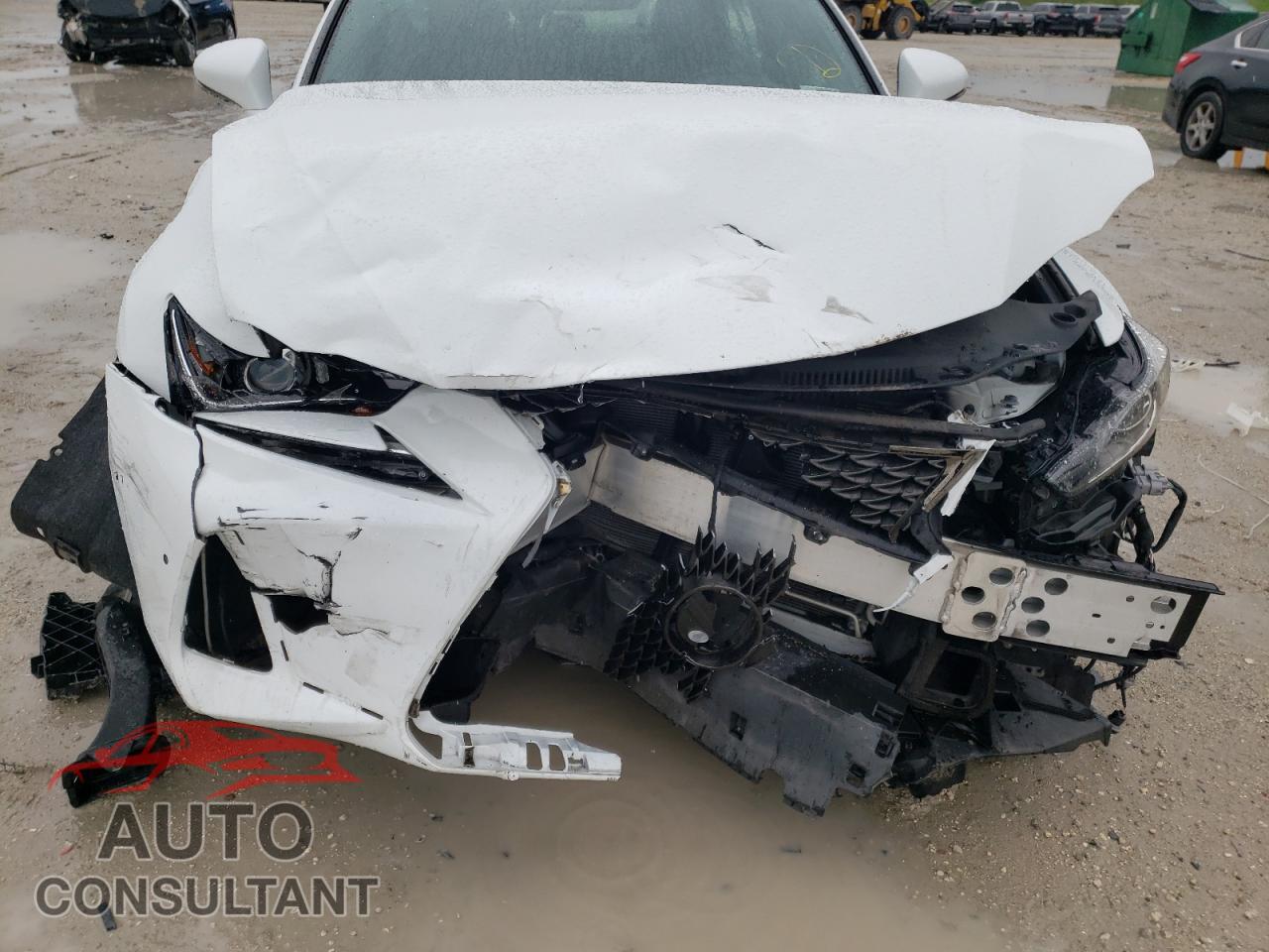 LEXUS IS 2020 - JTHGA1D26L5105600