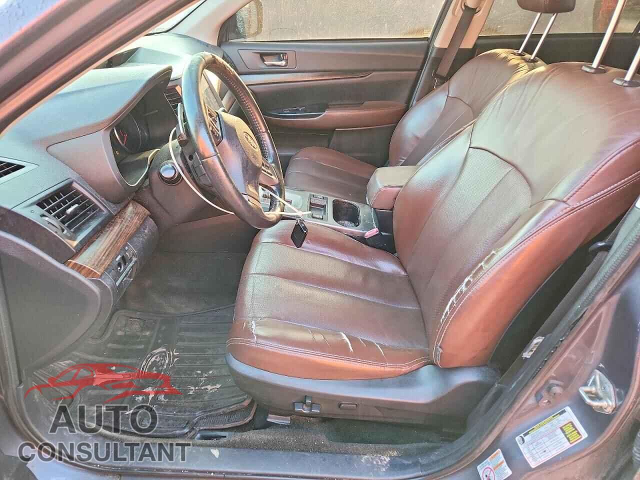 SUBARU OUTBACK 2014 - 4S4BRBPC8E3312319