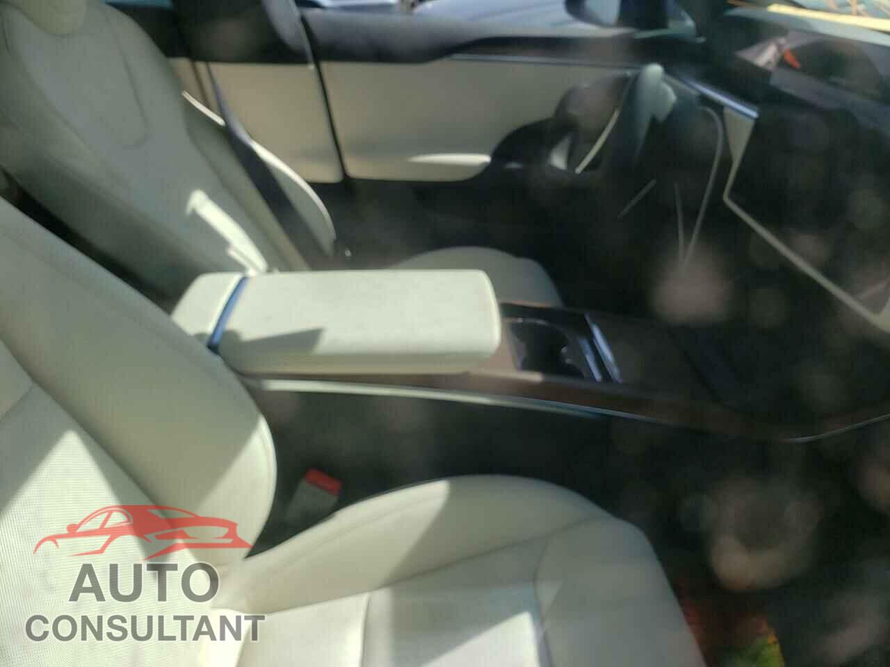 TESLA MODEL S 2021 - 5YJSA1E52MF437022