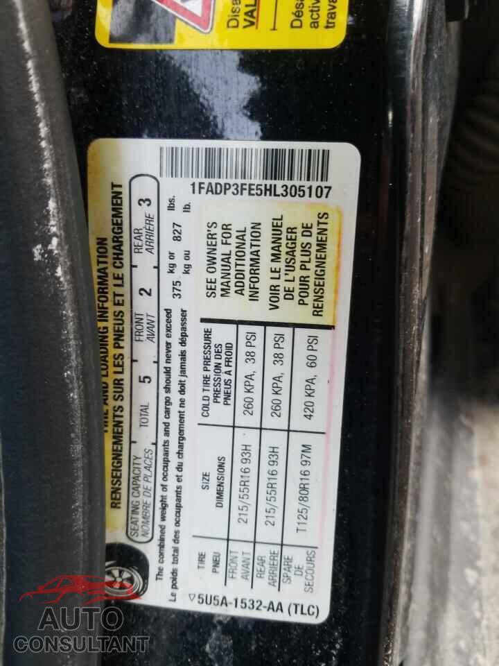 FORD FOCUS 2017 - 1FADP3FE5HL305107