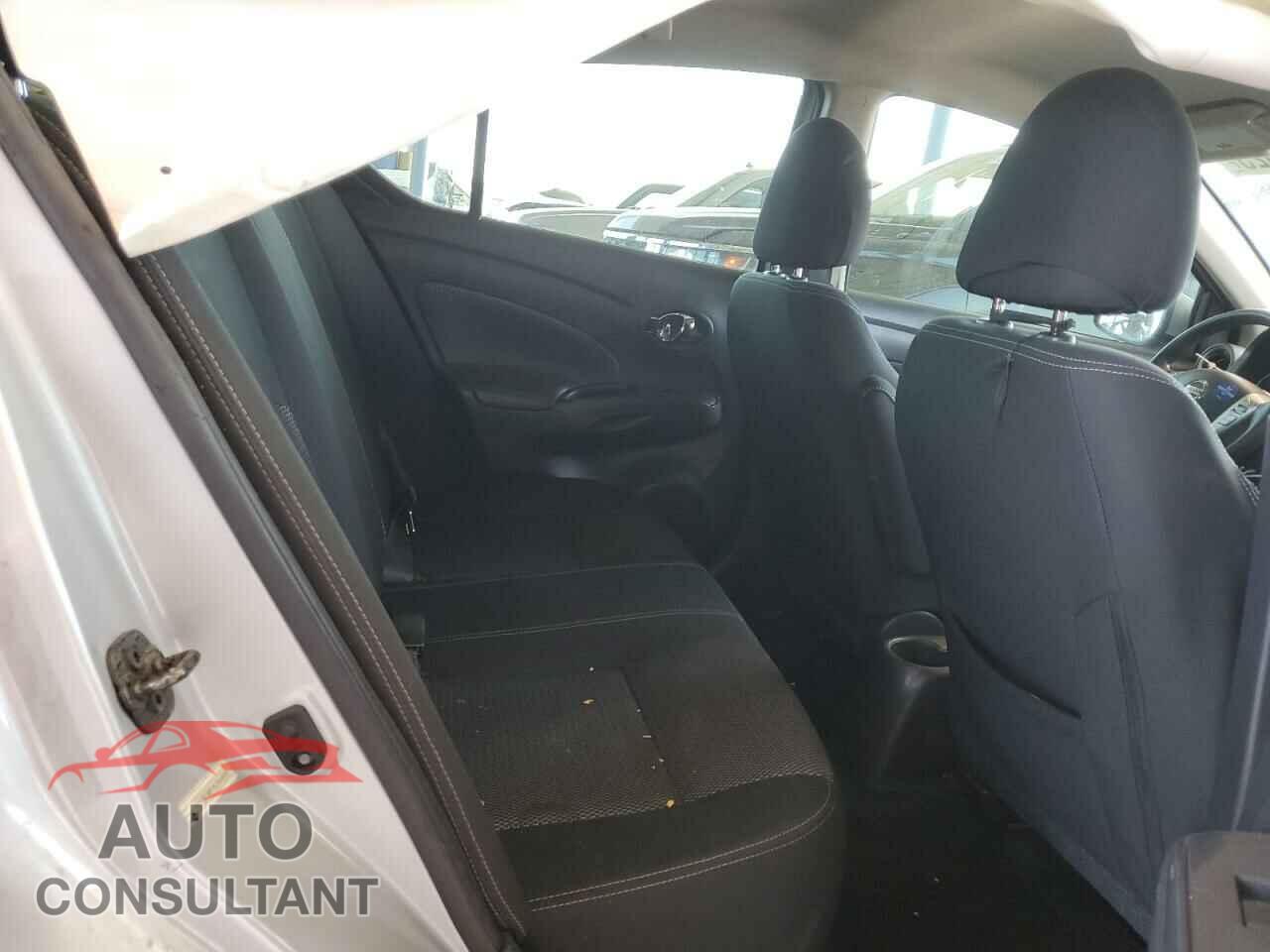 NISSAN VERSA 2019 - 3N1CN7AP3KL844819