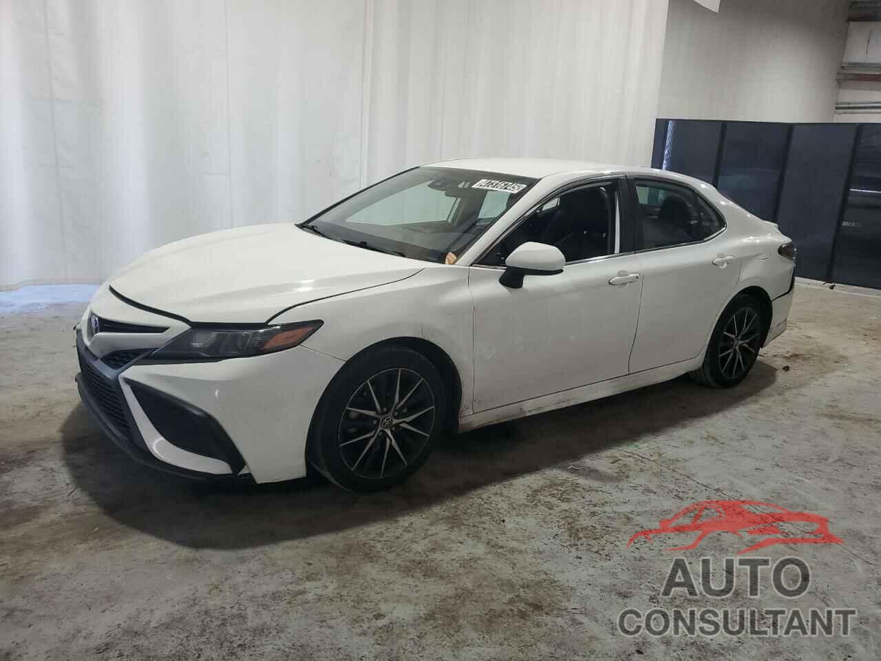 TOYOTA CAMRY 2021 - 4T1G11AK5MU593186