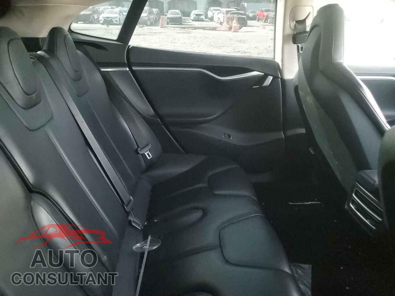 TESLA MODEL S 2014 - 5YJSA1H19EFP55892