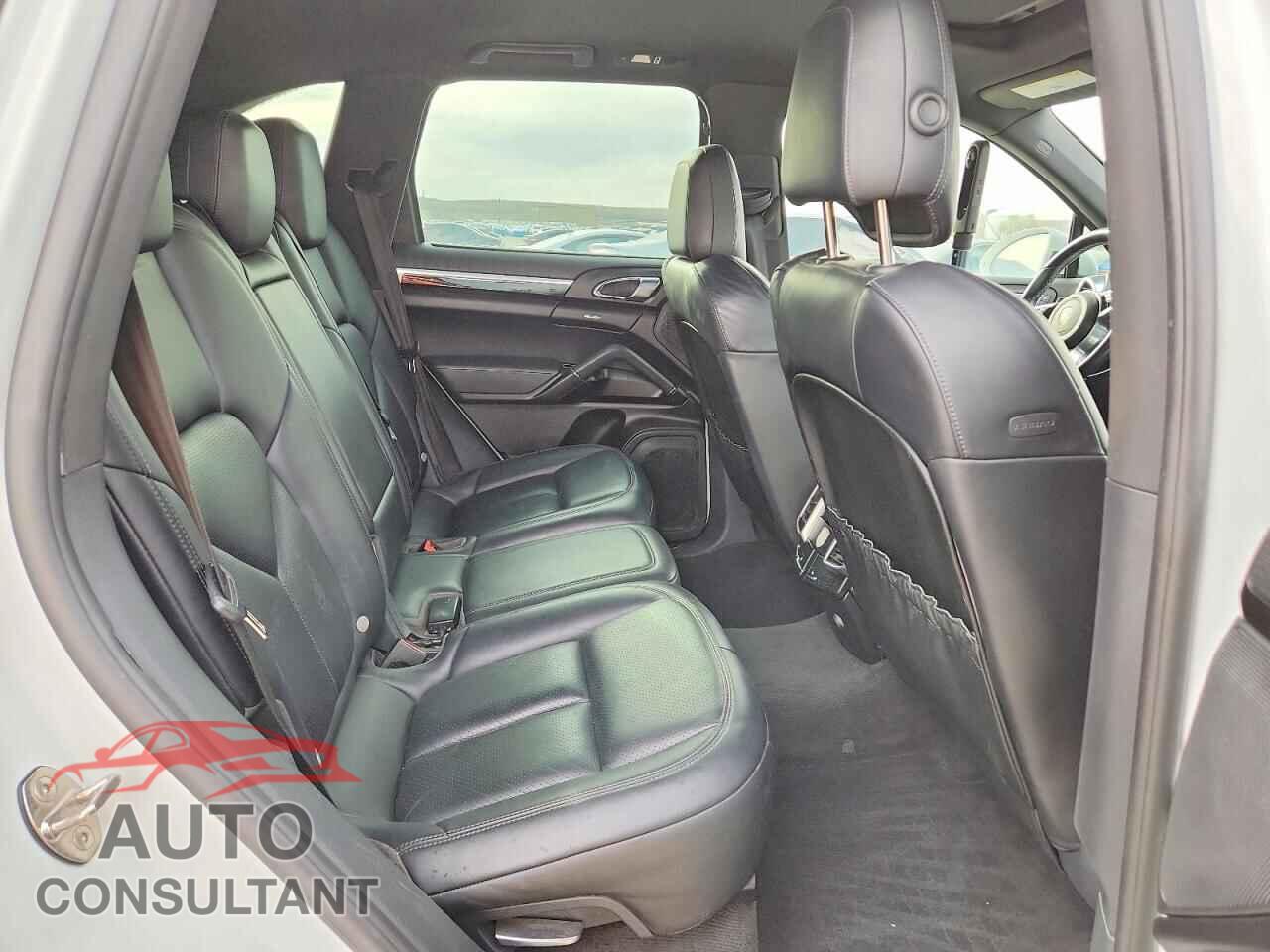 PORSCHE CAYENNE 2016 - WP1AA2A21GLA05194