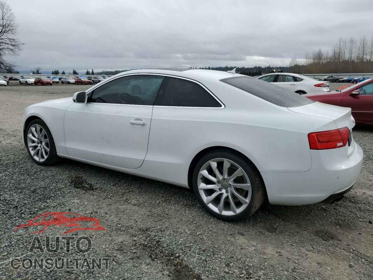 AUDI A5 2013 - WAULFAFR4DA064353