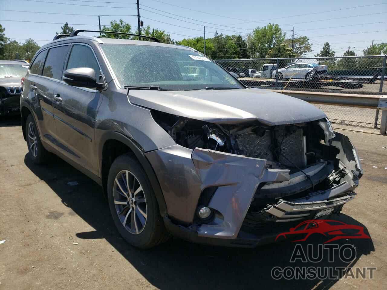 TOYOTA HIGHLANDER 2019 - 5TDJZRFH1KS605978