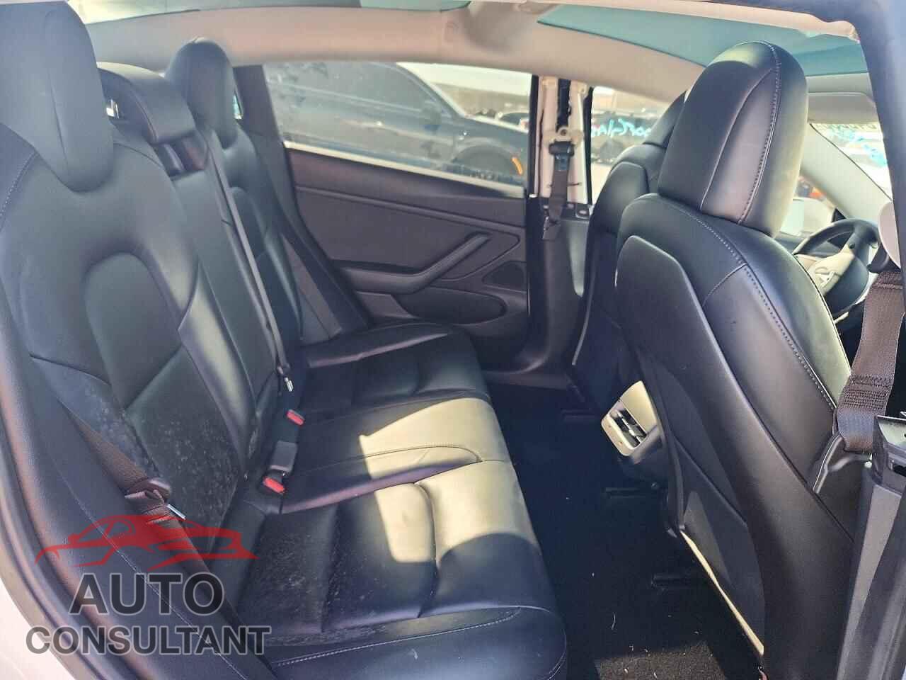 TESLA MODEL 3 2019 - 5YJ3E1EA2KF466426