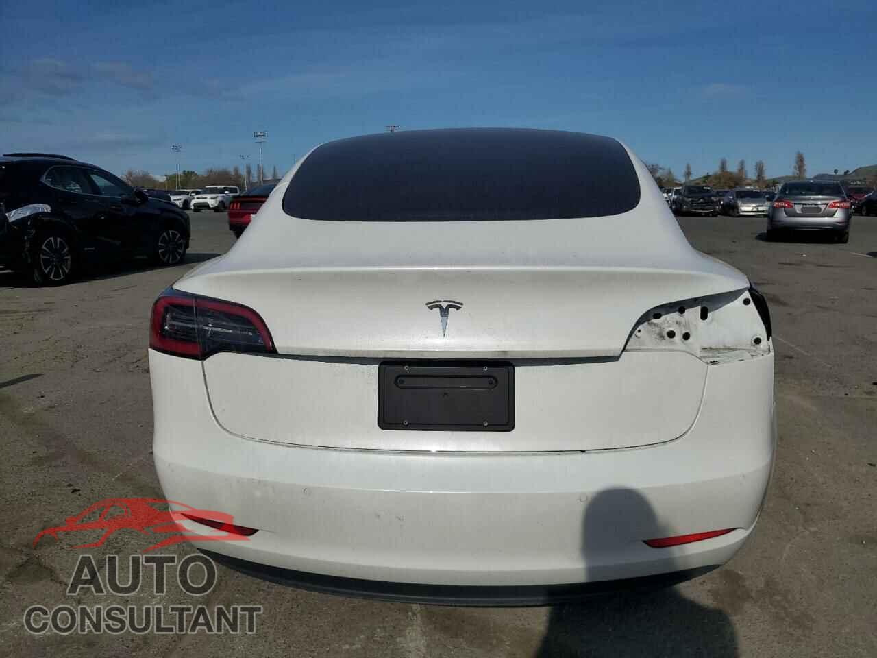 TESLA MODEL 3 2021 - 5YJ3E1EA9MF961676