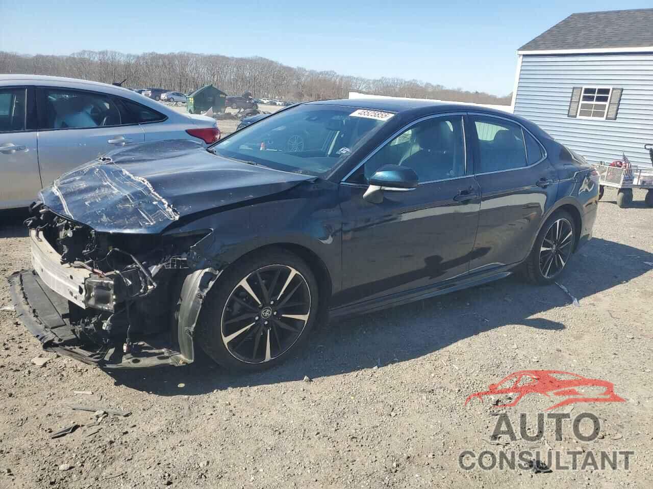 TOYOTA CAMRY 2018 - 4T1B61HK6JU668782