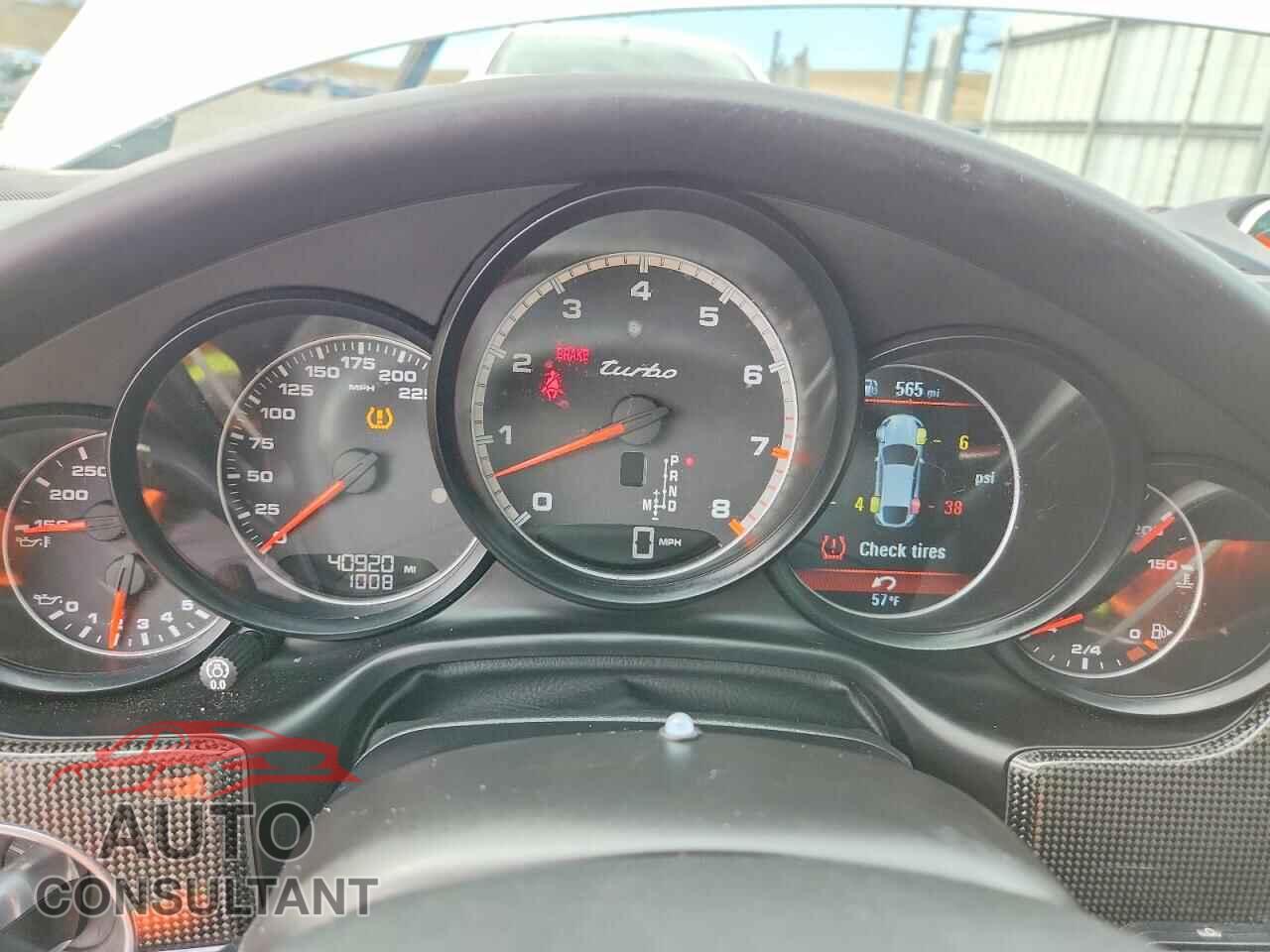 PORSCHE PANAMERA 2015 - WP0AC2A73FL070571