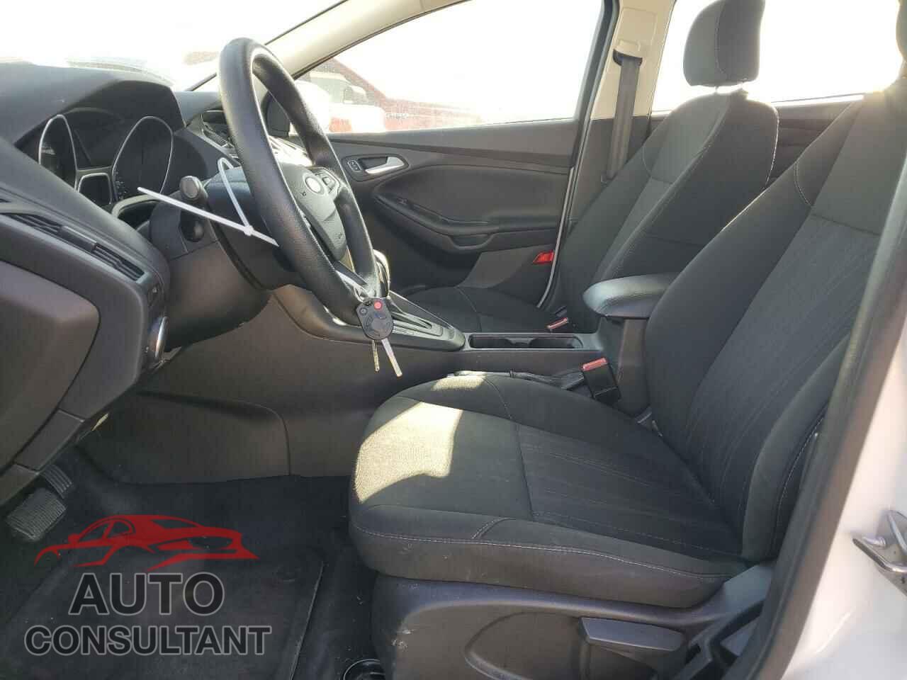 FORD FOCUS 2017 - 1FADP3F20HL335119