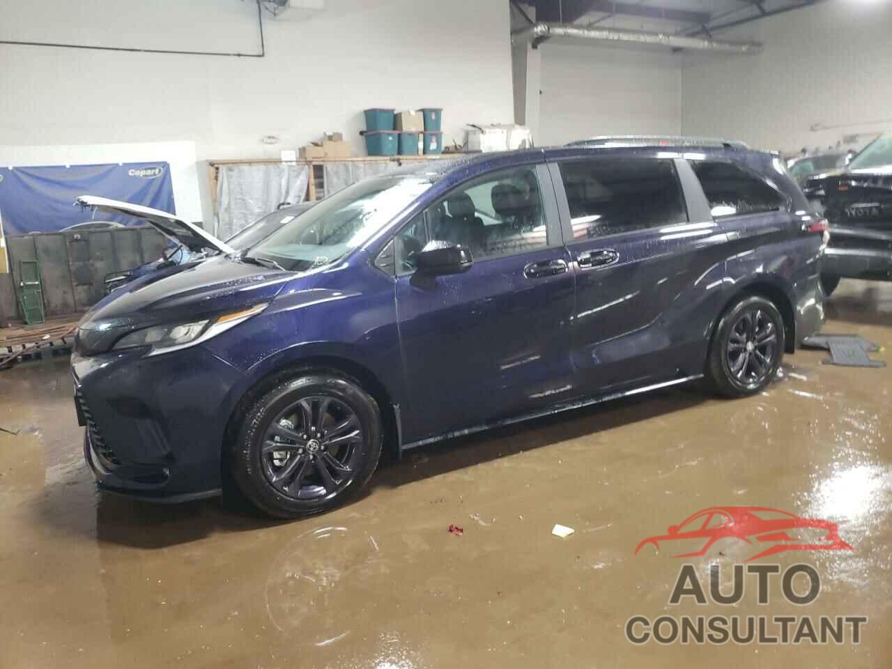 TOYOTA SIENNA 2025 - 5TDDSKFCXSS167538