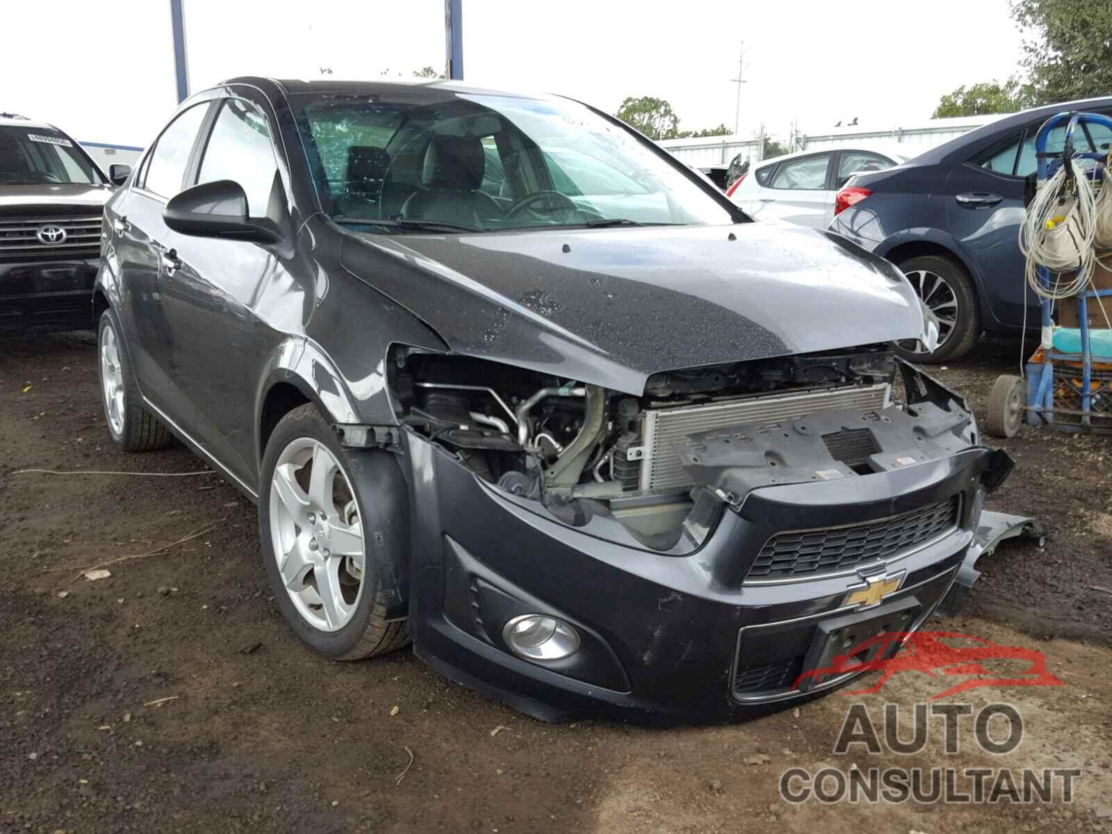 CHEVROLET SONIC 2016 - 1G1JE5SB4G4153803