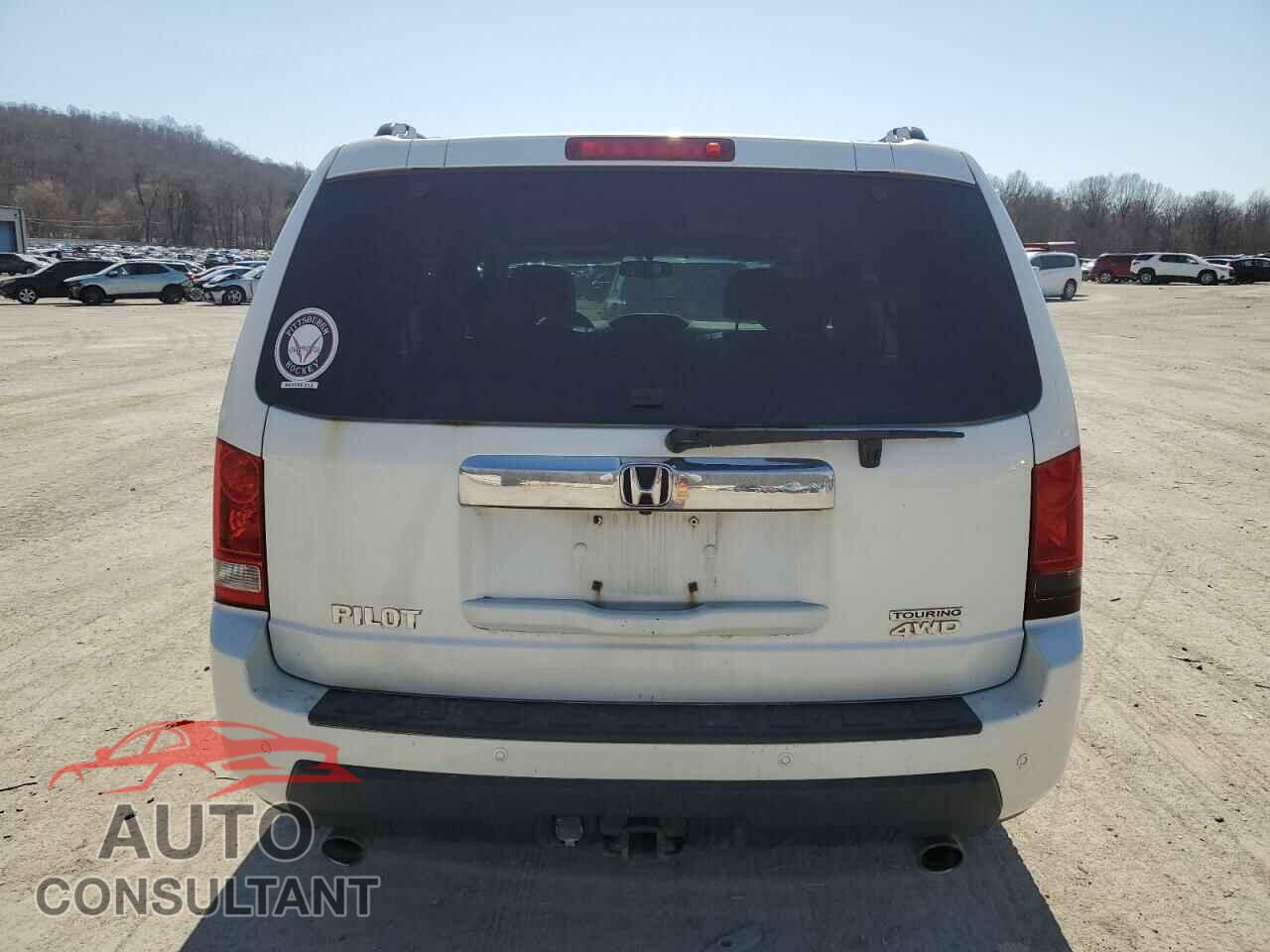 HONDA PILOT 2011 - 5FNYF4H9XBB099992