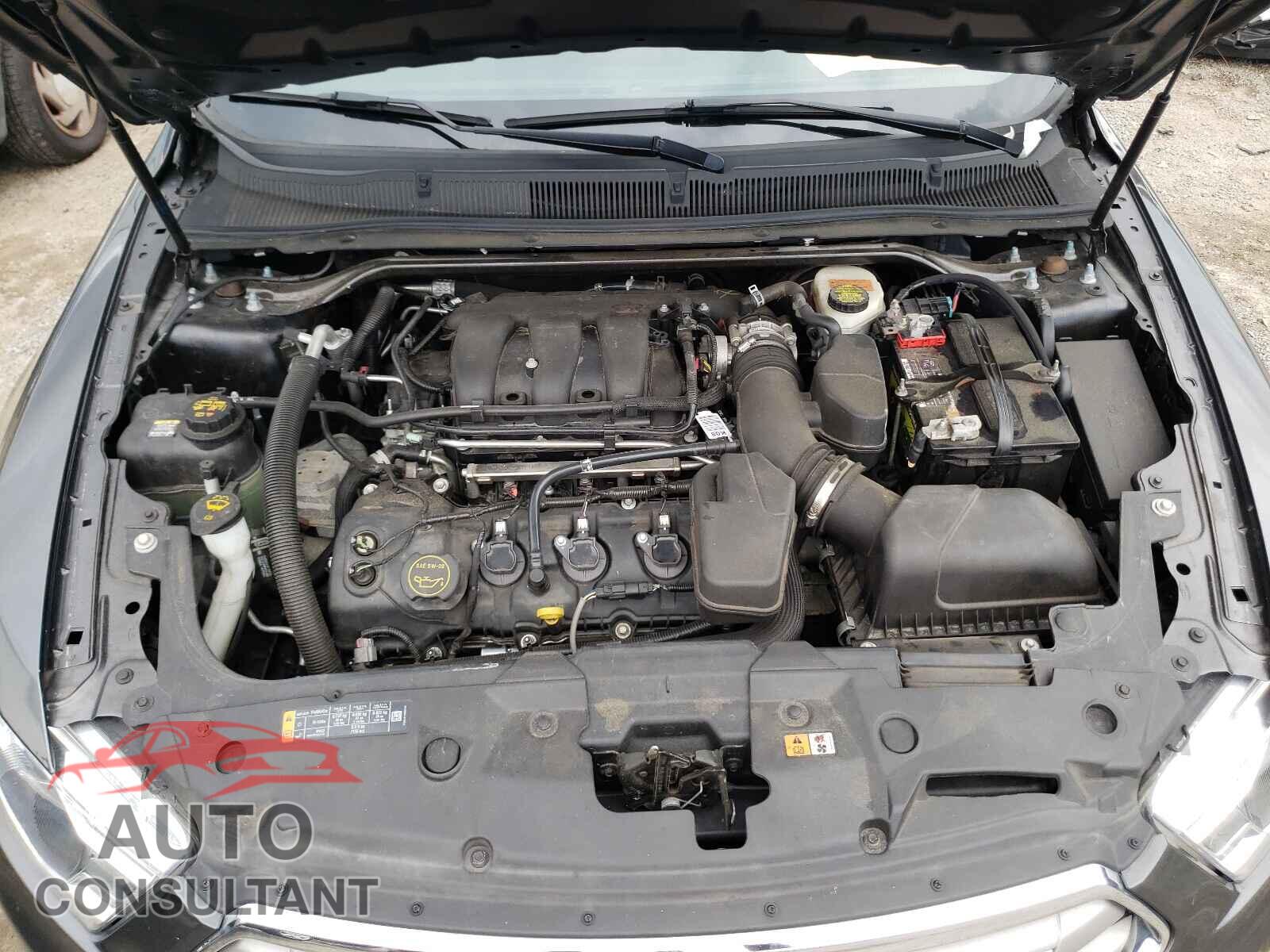FORD TAURUS 2017 - 1FAHP2D84HG109547