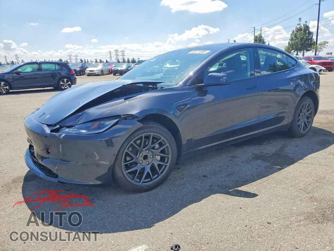 TESLA MODEL 3 2026 - 5YJ3E1EA4TF145621