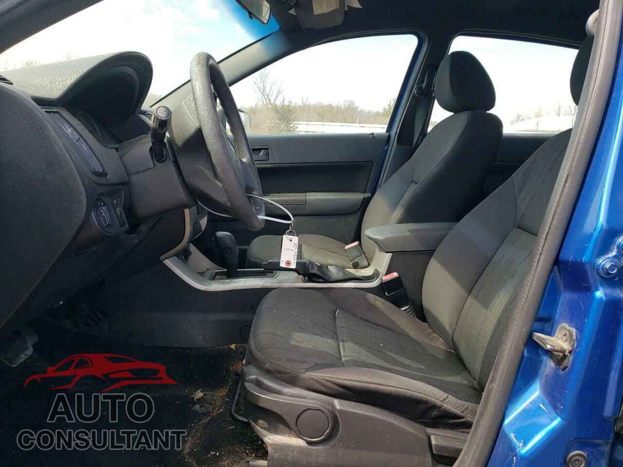FORD FOCUS 2011 - 1FAHP3FN0BW129610