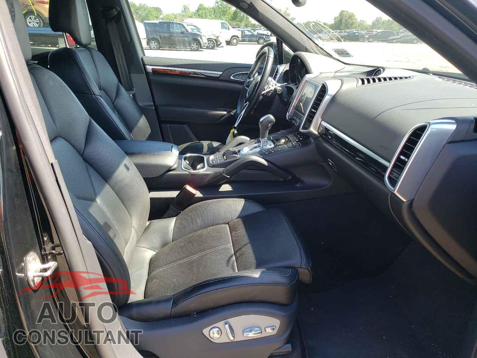 PORSCHE CAYENNE 2017 - WP1AA2A25HKA82254