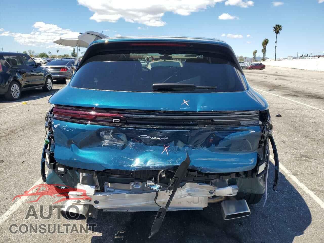 PORSCHE CAYENNE 2024 - WP1AA2AY5RDA02221