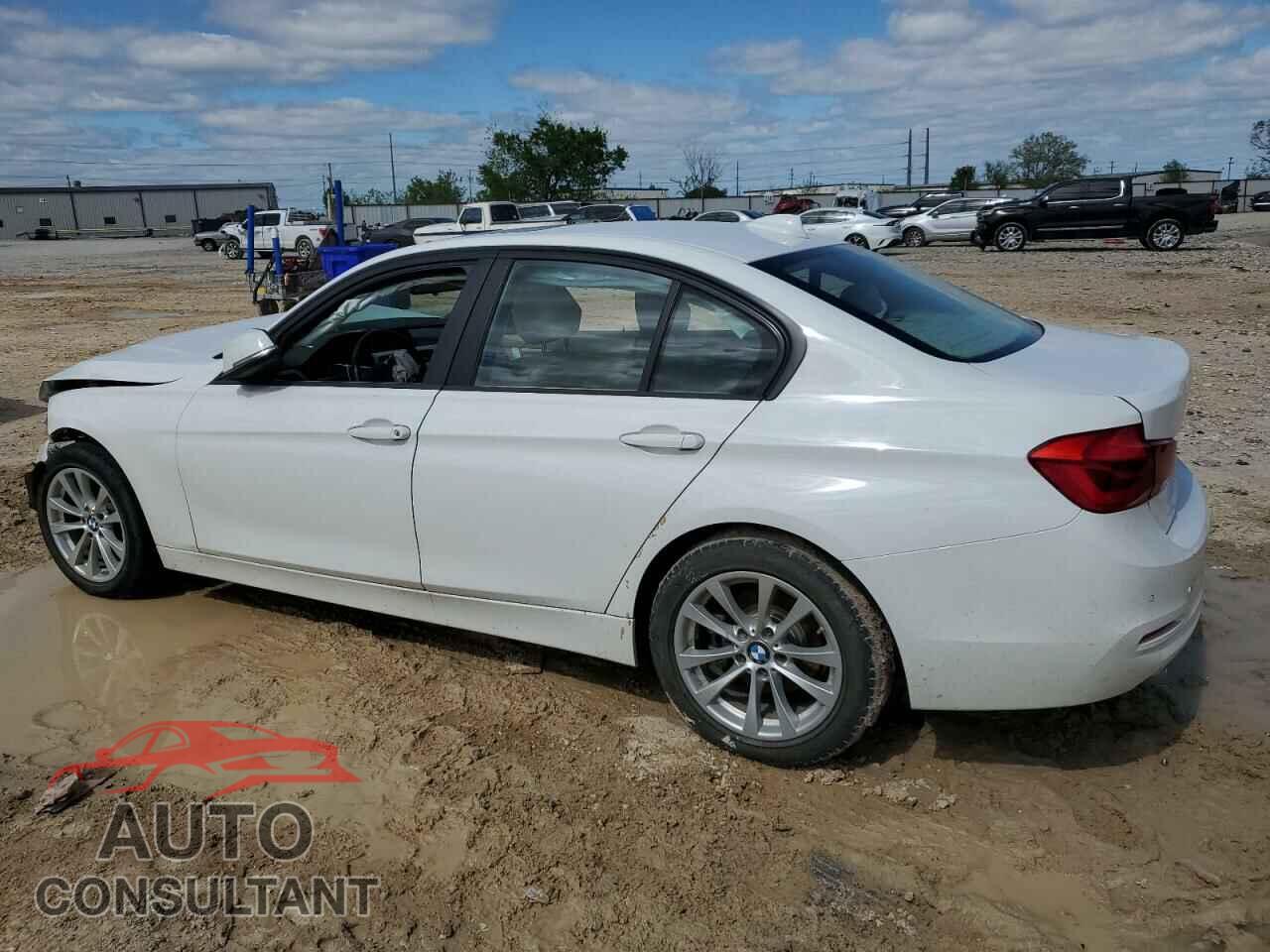 BMW 3 SERIES 2016 - WBA8E1G56GNU12042