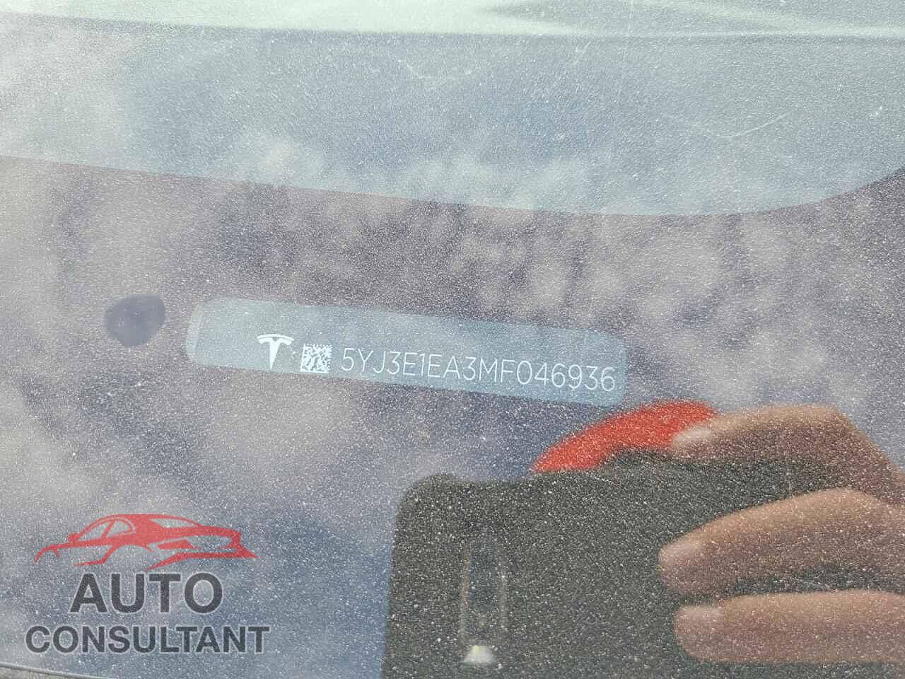 TESLA MODEL 3 2021 - 5YJ3E1EA3MF046936
