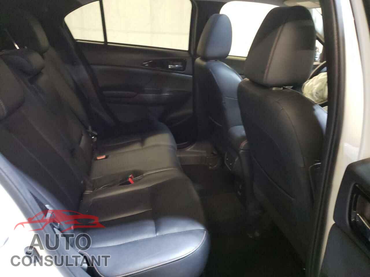 MITSUBISHI ECLIPSE 2019 - JA4AT5AA9KZ024337