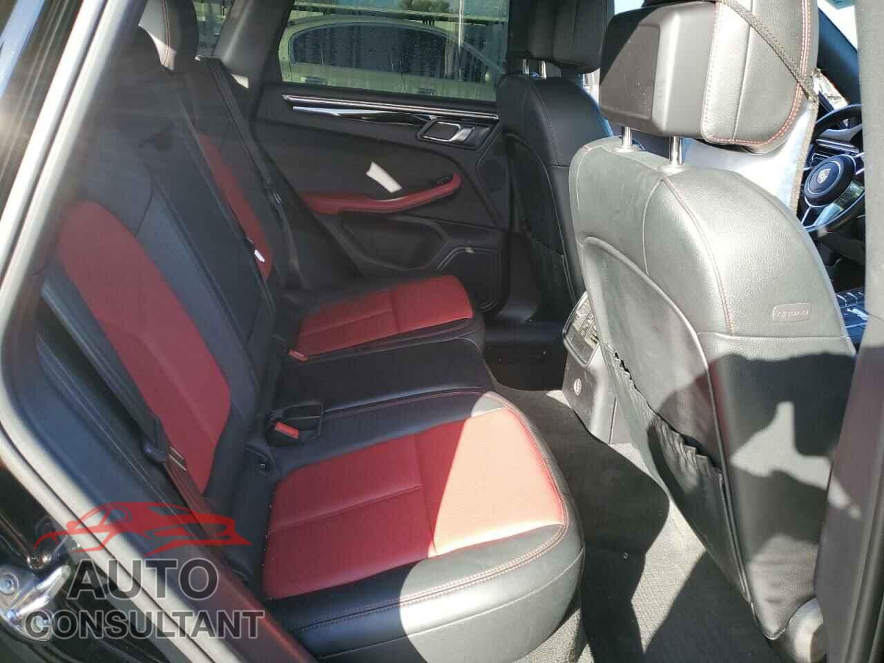 PORSCHE MACAN 2019 - WP1AA2A59KLB03649