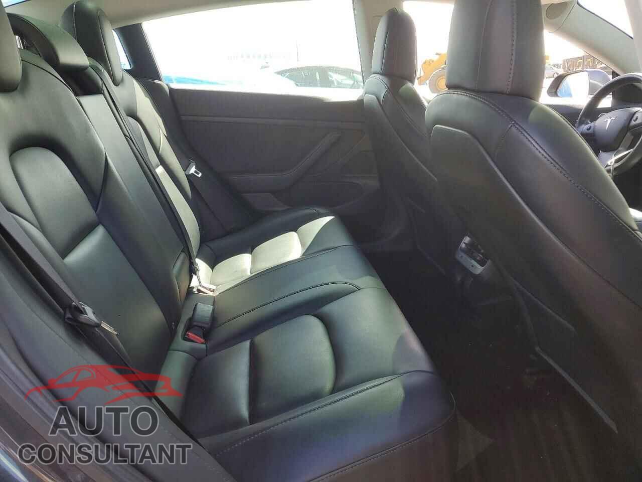 TESLA MODEL 3 2020 - 5YJ3E1EA8LF705091