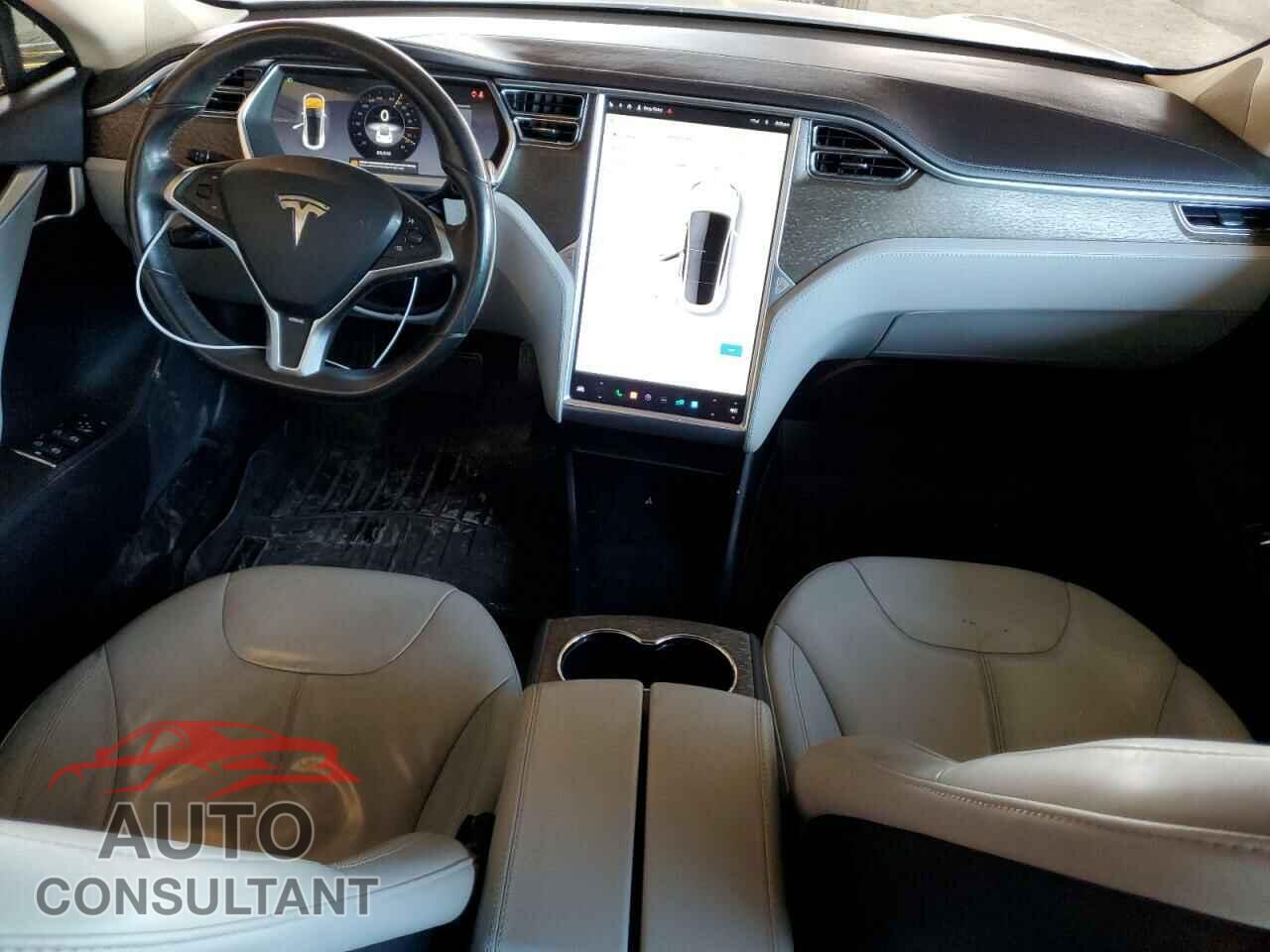 TESLA MODEL S 2013 - 5YJSA1CN0DFP09831
