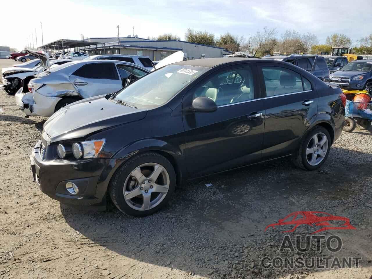 CHEVROLET SONIC 2013 - 1G1JE5SBXD4119652