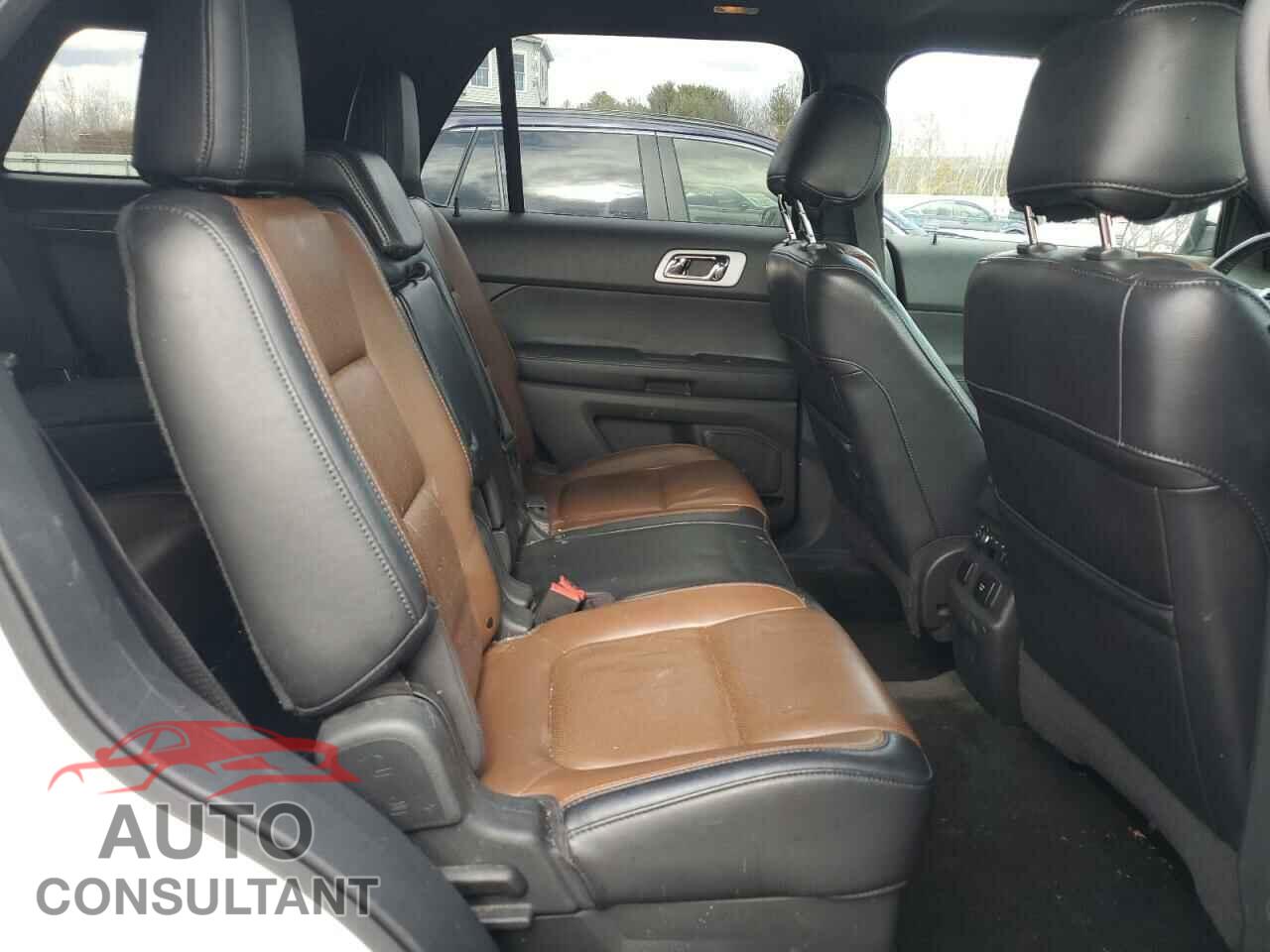 FORD EXPLORER 2011 - 1FMHK8F83BGA47733