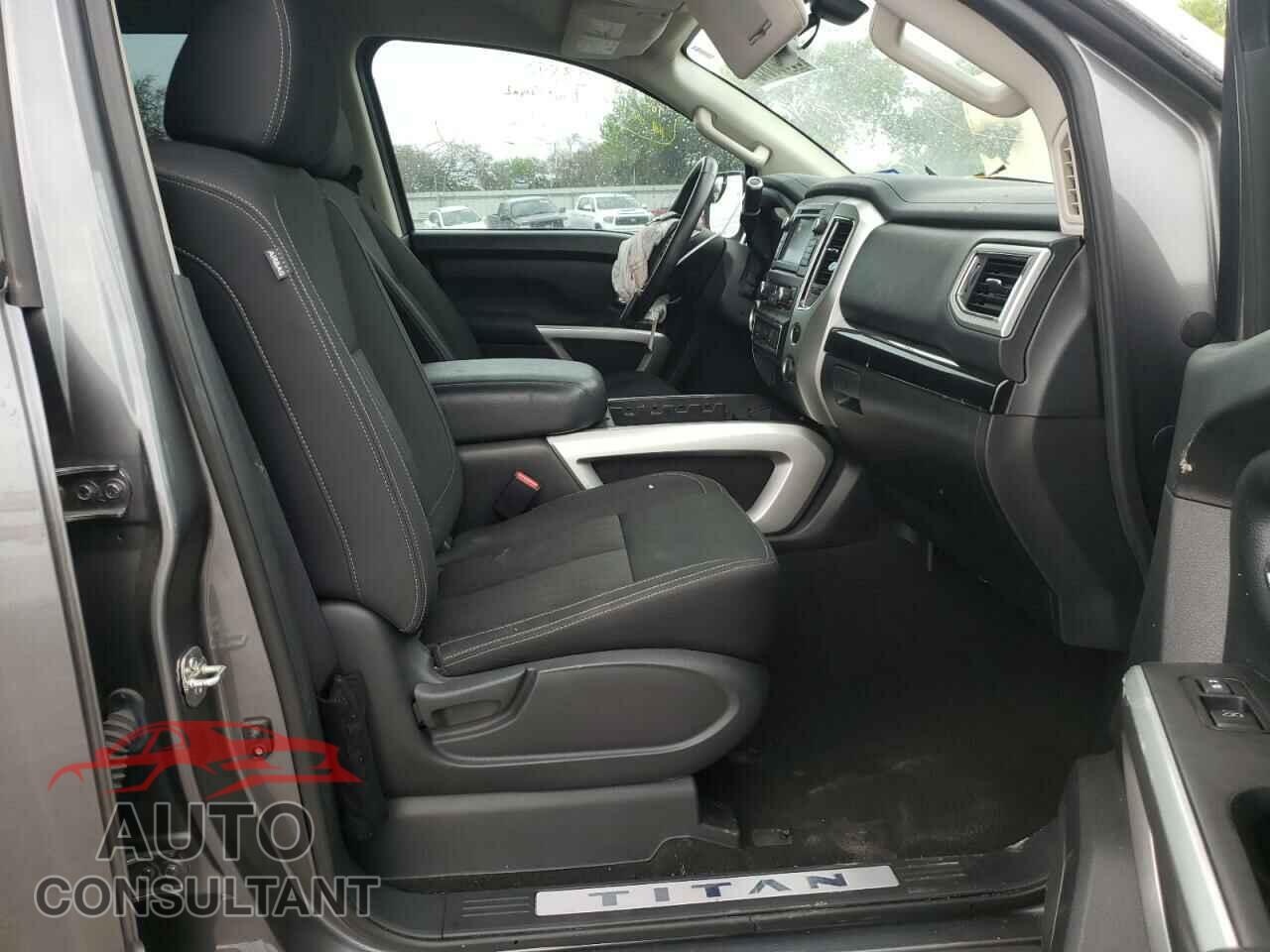 NISSAN TITAN 2019 - 1N6AA1E64KN504591