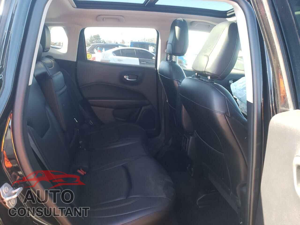 JEEP COMPASS 2018 - 3C4NJDCB9JT199464