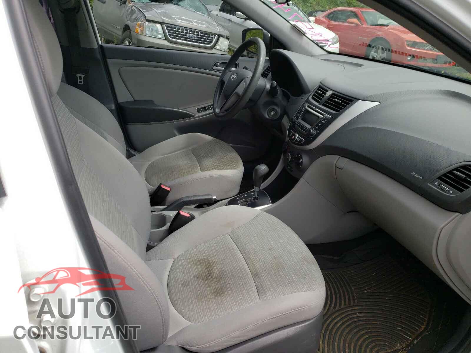 HYUNDAI ACCENT 2016 - KMHCT4AE2GU104817