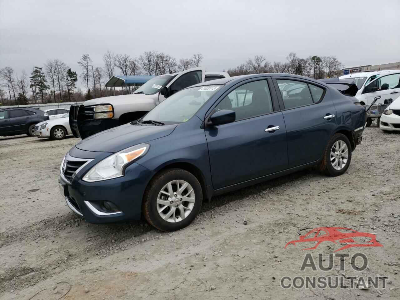 NISSAN VERSA 2017 - 3N1CN7AP1HL812170