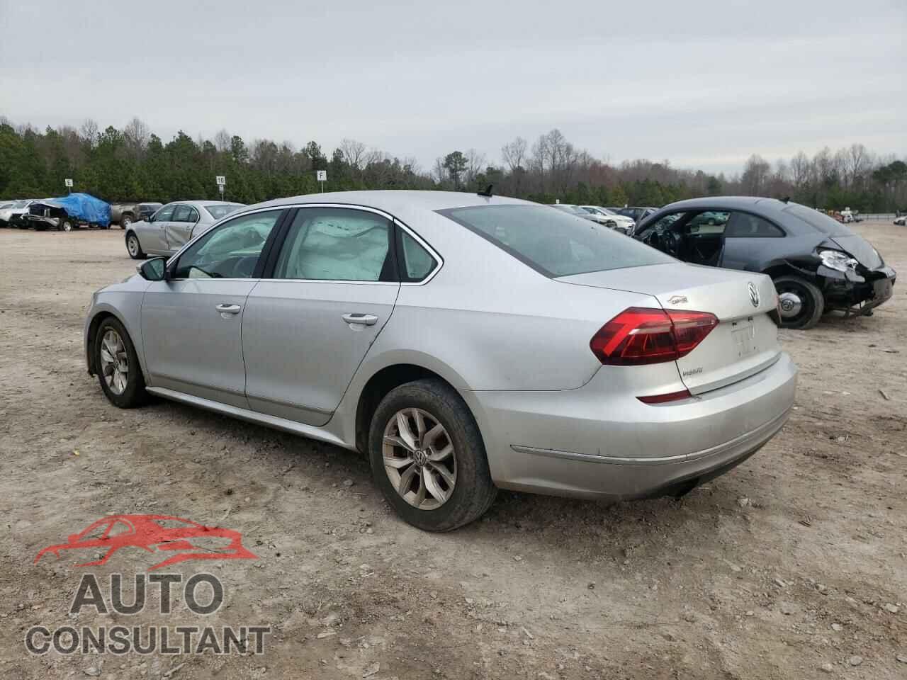 VOLKSWAGEN PASSAT 2017 - 1VWAT7A35HC049683