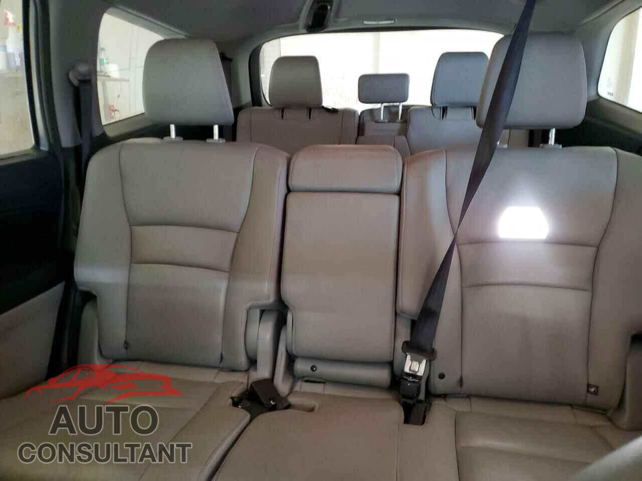 HONDA PILOT 2016 - 5FNYF6H87GB091696