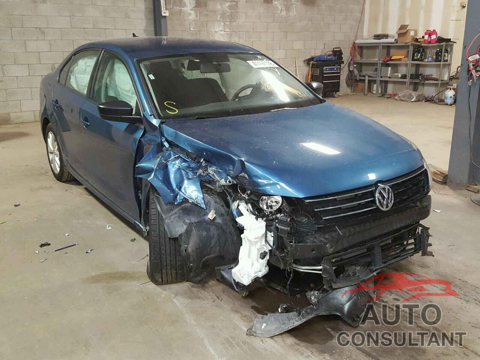 VOLKSWAGEN JETTA 2015 - 3VWD17AJ4FM410043