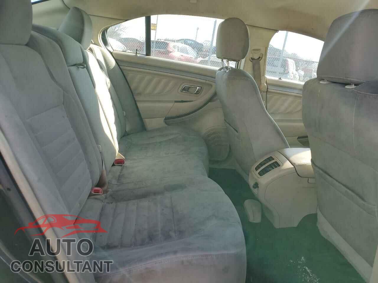 FORD TAURUS 2016 - 1FAHP2D81GG117085