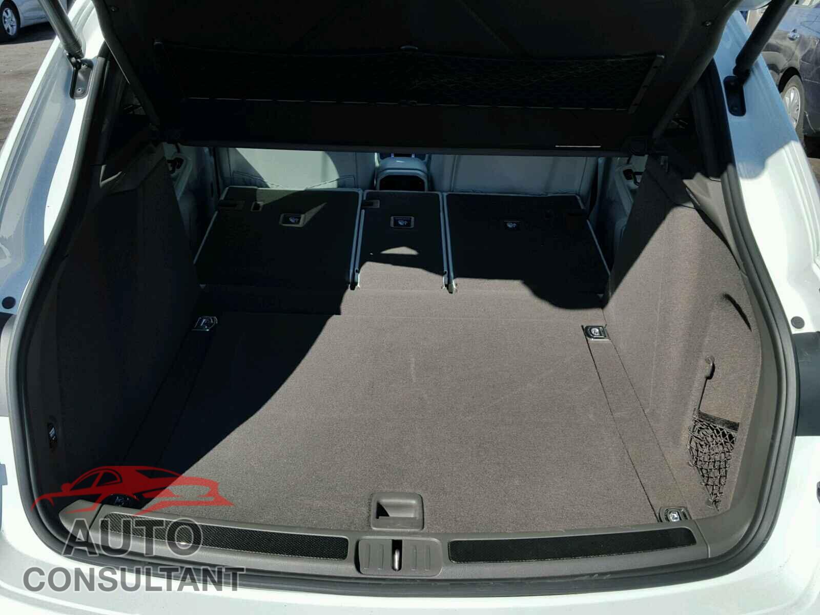 PORSCHE MACAN 2015 - WP1AF2A51FLB99672