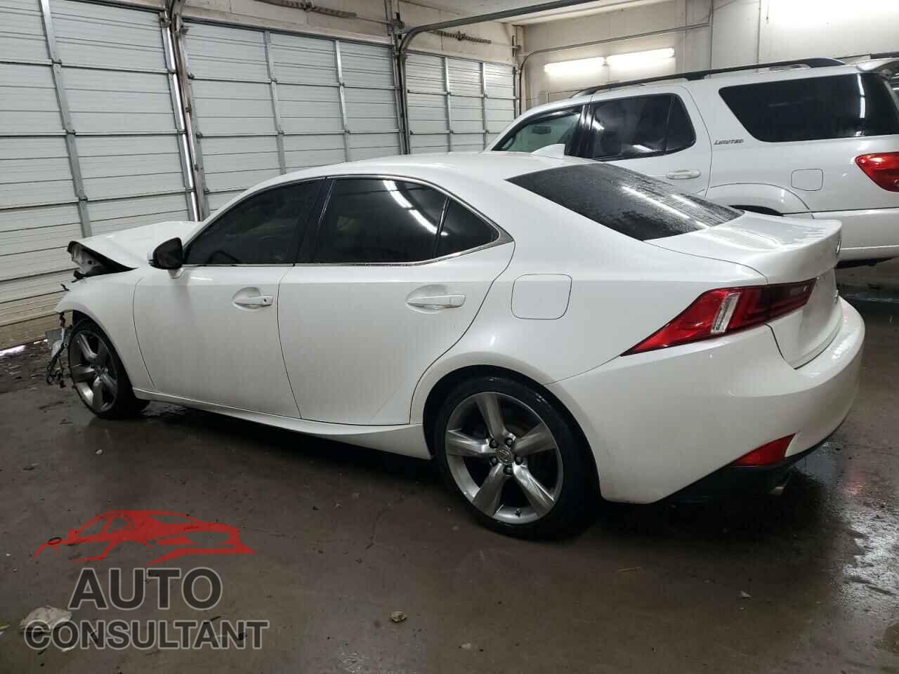 LEXUS IS 2014 - JTHCE1D22E5004592