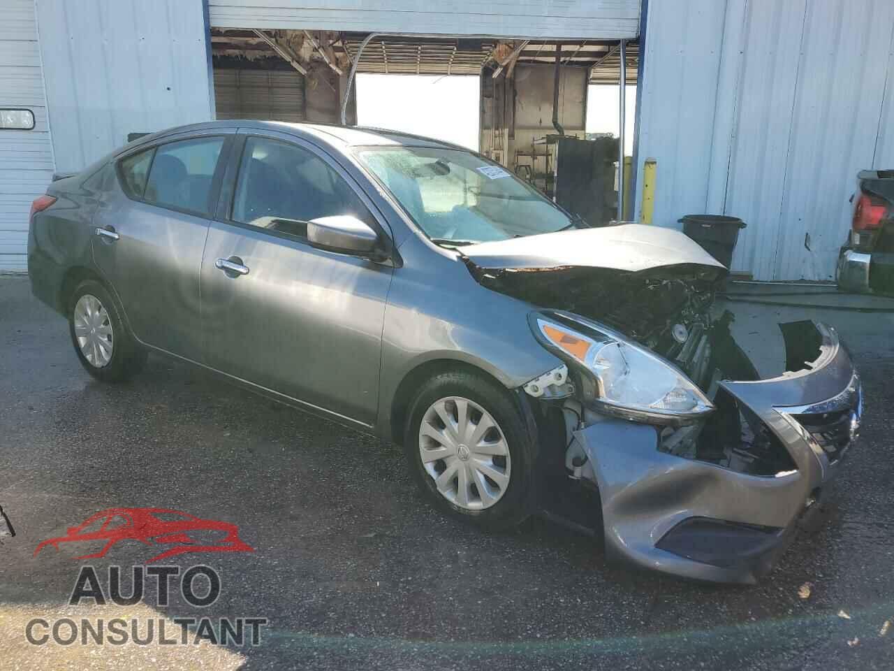 NISSAN VERSA 2017 - 3N1CN7AP3HL815796