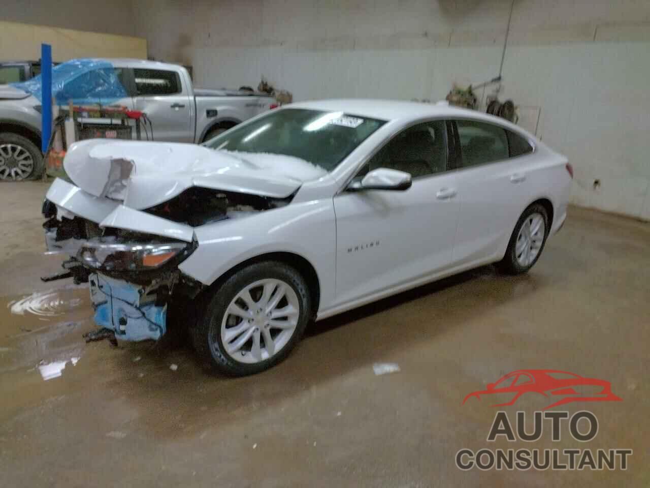 CHEVROLET MALIBU 2016 - 1G1ZE5ST9GF333844