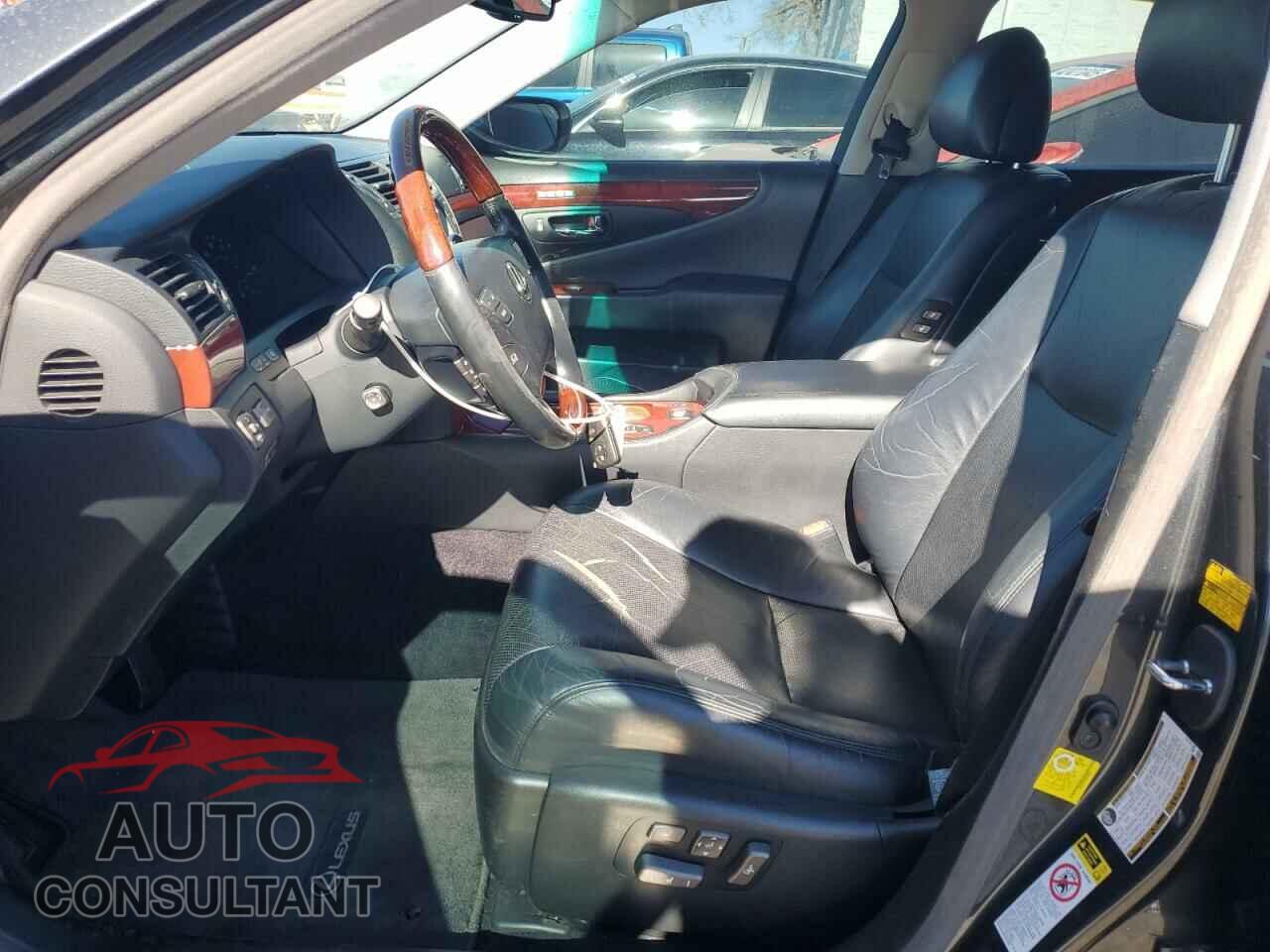 LEXUS LS460 2011 - JTHBL5EF8B5105013