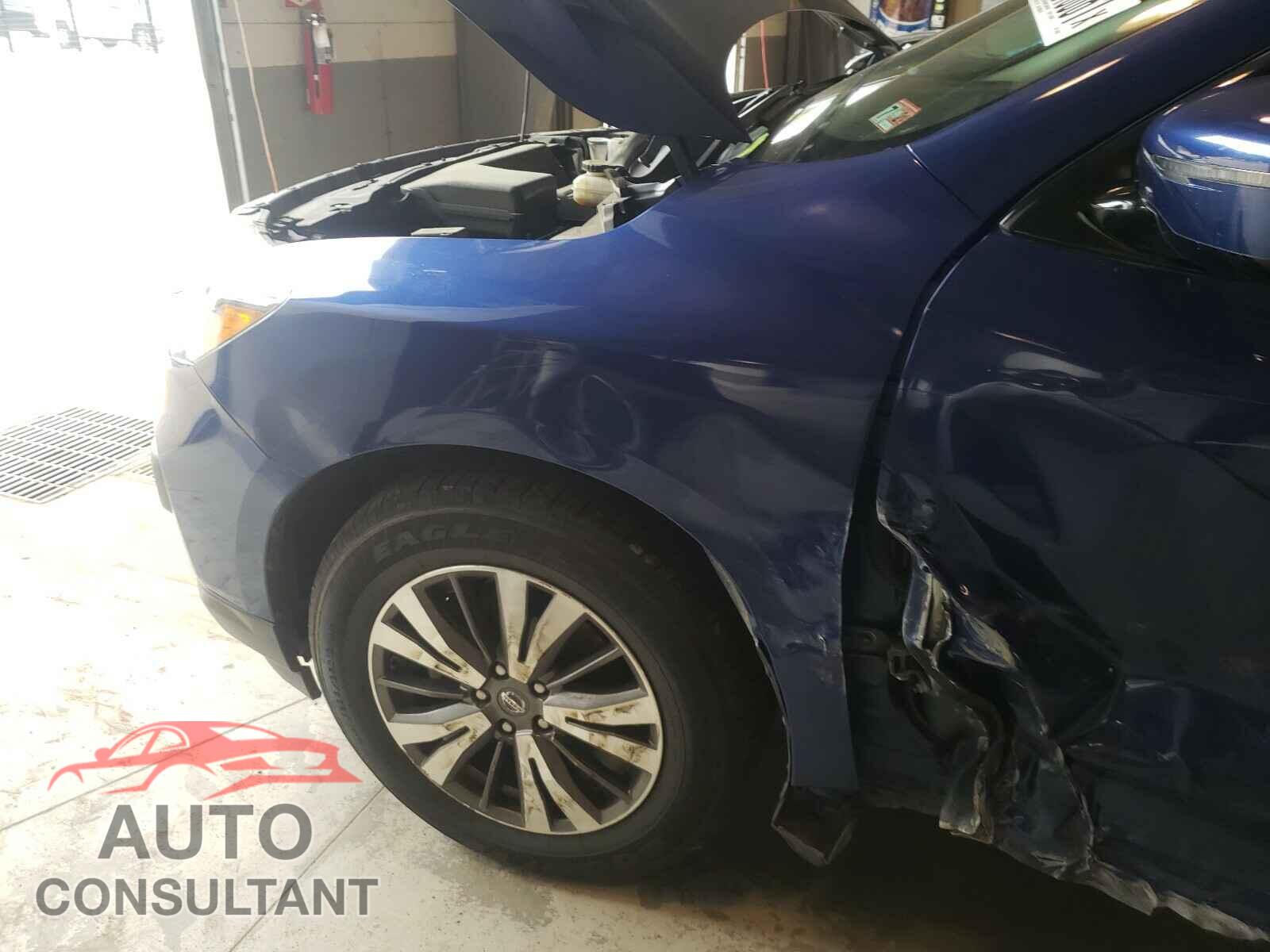 NISSAN PATHFINDER 2017 - 5N1DR2MN2HC610920