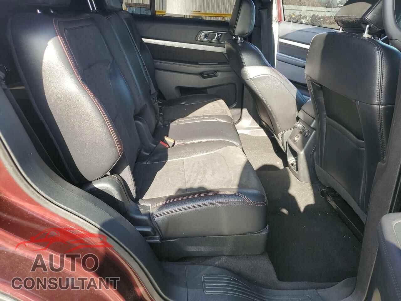 FORD EXPLORER 2018 - 1FM5K7D83JGC94345