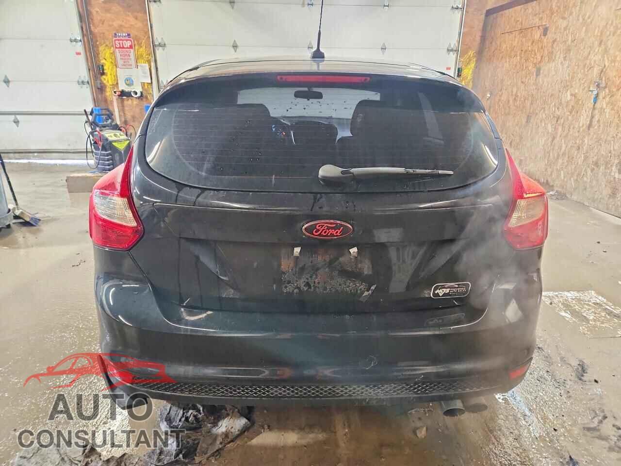 FORD FOCUS 2014 - 1FADP3K27EL309800