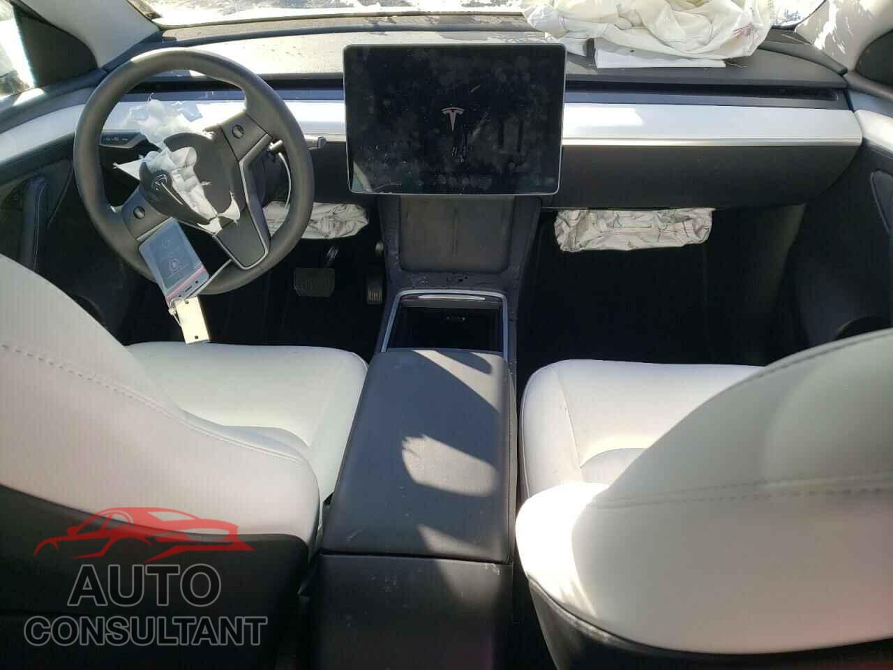 TESLA MODEL Y 2023 - 7SAYGDEE4PF841876